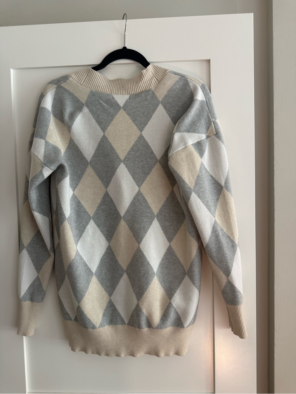 Argyle Crew Neck Sweater in Gray & Cream